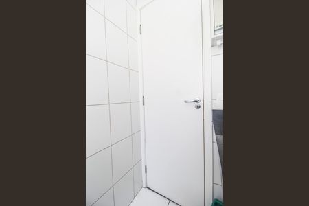 Apartamento à venda com 57m², 2 quartos e 1 vaga Apartamento à venda com 57m², 2 quartos e 1 vagaBanheiro