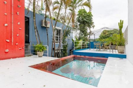 Casa à venda com 540m², 3 quartos e 3 vagas