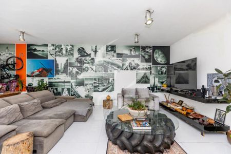 Casa à venda com 3 quartos, 540m² em Brooklin, São Paulo