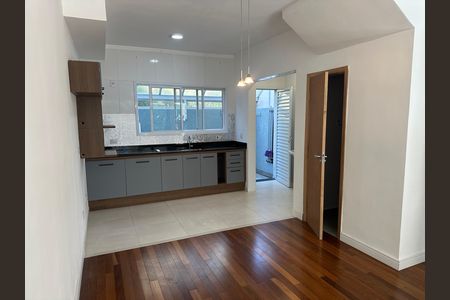 Casa de condomínio para alugar com 105m², 3 quartos e 2 vagasCozinha
