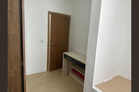 Casa de condomínio para alugar com 105m², 3 quartos e 2 vagasQuarto 2