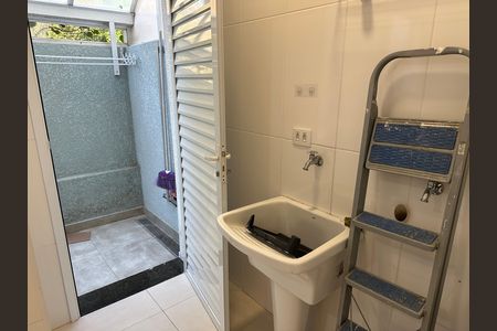 Casa de condomínio para alugar com 105m², 3 quartos e 2 vagasLavanderia