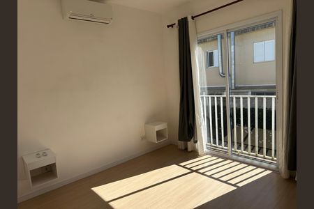 Casa de condomínio para alugar com 105m², 3 quartos e 2 vagasSuite