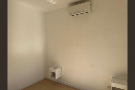Casa de condomínio para alugar com 105m², 3 quartos e 2 vagasSuite