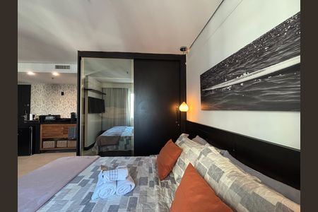 Apartamento para alugar com 33m², 1 quarto e 1 vaga Apartamento para alugar com 33m², 1 quarto e 1 vagaStudio