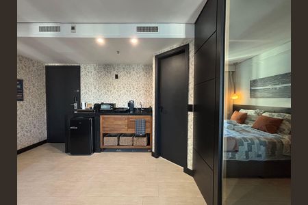 Apartamento para alugar com 33m², 1 quarto e 1 vaga Apartamento para alugar com 33m², 1 quarto e 1 vagaStudio