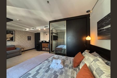 Apartamento para alugar com 33m², 1 quarto e 1 vaga Apartamento para alugar com 33m², 1 quarto e 1 vagaStudio