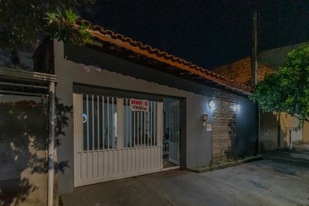 Casa à venda com 175m², 3 quartos e 2 vagasFachada 