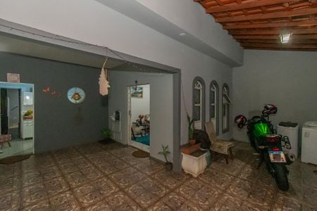 Casa à venda com 175m², 3 quartos e 2 vagasGaragem
