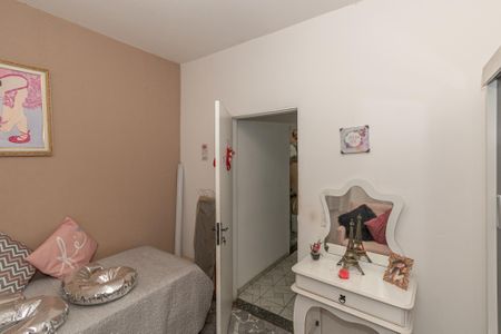 Casa à venda com 175m², 3 quartos e 2 vagasQuarto 2