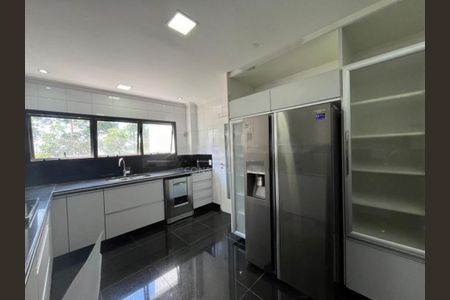 Apartamento à venda com 370m², 4 quartos e 5 vagas