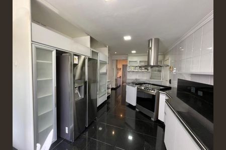 Apartamento à venda com 370m², 4 quartos e 5 vagas
