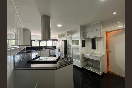 Apartamento à venda com 370m², 4 quartos e 5 vagas