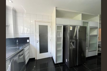 Apartamento à venda com 370m², 4 quartos e 5 vagas
