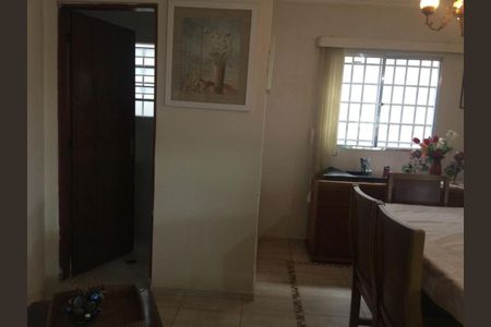 Casa à venda com 3 quartos, 200m² em Jardim Taboao, São Paulo