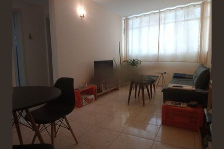 Apartamento à venda com 57m², 1 quarto e sem vaga