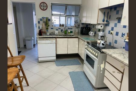 Apartamento à venda com 211m², 4 quartos e 4 vagas