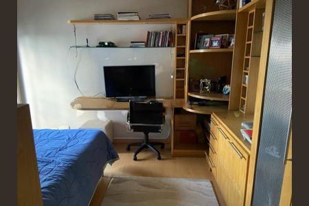 Apartamento à venda com 211m², 4 quartos e 4 vagas