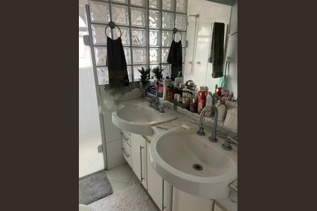 Apartamento à venda com 211m², 4 quartos e 4 vagas