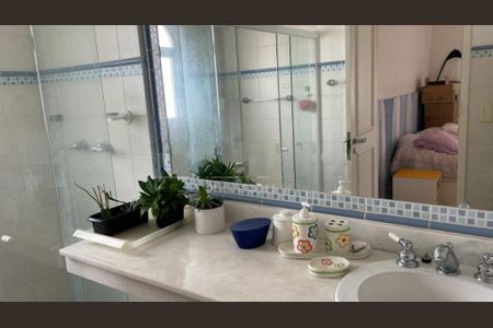 Apartamento à venda com 211m², 4 quartos e 4 vagas