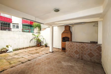 Casa para alugar com 250m², 5 quartos e 2 vagasQuintal