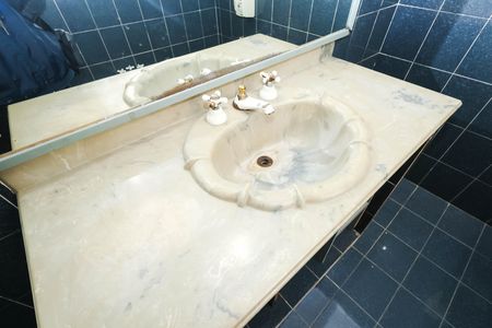 Casa para alugar com 250m², 5 quartos e 2 vagasBanheiro Social