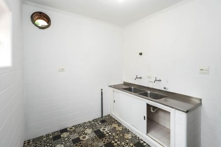 Casa para alugar com 250m², 5 quartos e 2 vagasCozinha