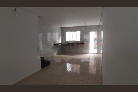 Casa à venda com 3 quartos, 80m² em Campo Grande, São Paulo