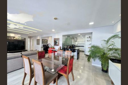 Apartamento à venda com 121m², 3 quartos e 2 vagas