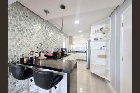 Apartamento à venda com 121m², 3 quartos e 2 vagas