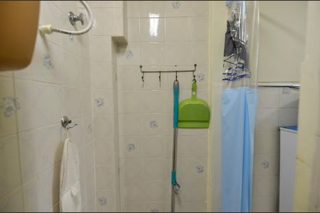 Apartamento à venda com 75m², 3 quartos e sem vaga Apartamento à venda com 75m², 3 quartos e sem vagaBanheiro de serviço
