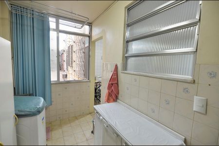 Apartamento à venda com 75m², 3 quartos e sem vaga Apartamento à venda com 75m², 3 quartos e sem vagaÁrea de Serviço