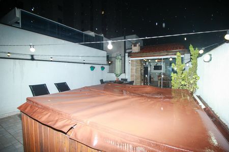Apartamento à venda com 162m², 2 quartos e 2 vagas Apartamento à venda com 162m², 2 quartos e 2 vagasJacuzzi 6 Pessoas