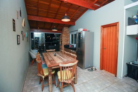 Apartamento à venda com 162m², 2 quartos e 2 vagas Apartamento à venda com 162m², 2 quartos e 2 vagasEspaço Gourmet