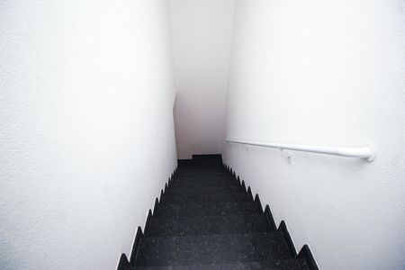 Apartamento à venda com 162m², 2 quartos e 2 vagas Apartamento à venda com 162m², 2 quartos e 2 vagasEscada