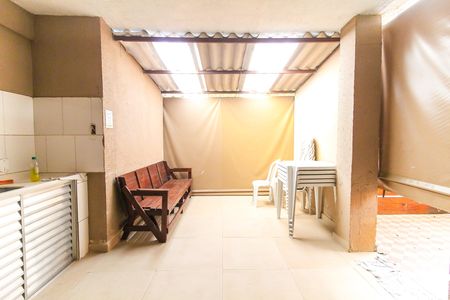Apartamento à venda com 40m², 2 quartos e 1 vaga Apartamento à venda com 40m², 2 quartos e 1 vagaÁrea comum - Churrasqueira