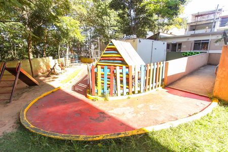 Apartamento à venda com 40m², 2 quartos e 1 vaga Apartamento à venda com 40m², 2 quartos e 1 vagaÁrea comum - Playground