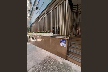 Apartamento para alugar com 72m², 2 quartos e sem vaga