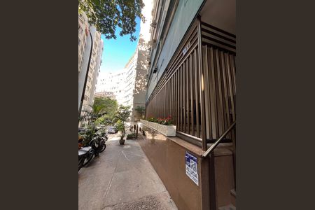 Apartamento para alugar com 72m², 2 quartos e sem vaga