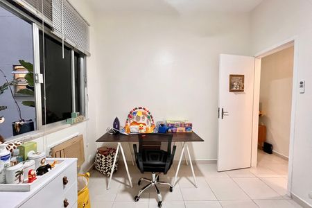 Apartamento para alugar com 72m², 2 quartos e sem vaga