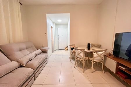 Apartamento para alugar com 72m², 2 quartos e sem vaga