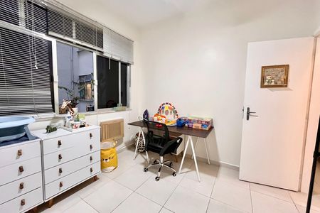 Apartamento para alugar com 72m², 2 quartos e sem vaga