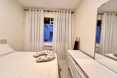 Apartamento para alugar com 72m², 2 quartos e sem vaga