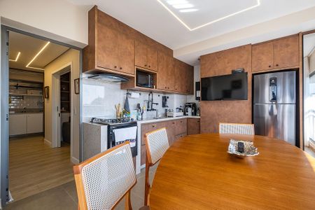 Cozinha de apartamento à venda com 2 quartos, 93m² em Pinheiros, São Paulo