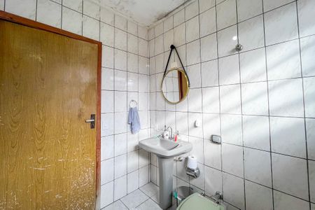 Casa à venda com 183m², 3 quartos e 4 vagas Casa à venda com 183m², 3 quartos e 4 vagasBanheiro