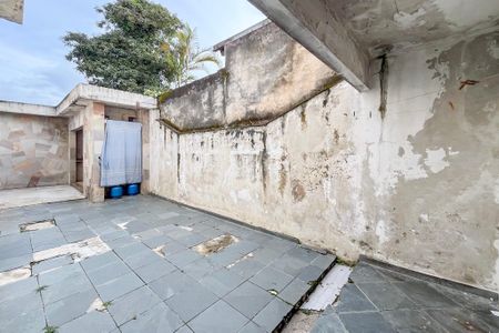 Casa à venda com 183m², 3 quartos e 4 vagas Casa à venda com 183m², 3 quartos e 4 vagasQuintal