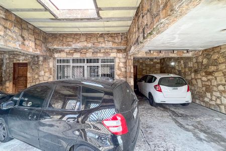 Casa à venda com 183m², 3 quartos e 4 vagas