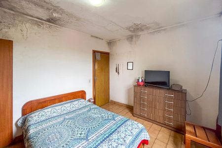Casa à venda com 183m², 3 quartos e 4 vagas Casa à venda com 183m², 3 quartos e 4 vagasQuarto 3