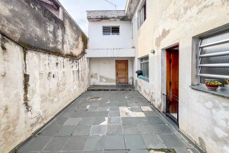 Casa à venda com 183m², 3 quartos e 4 vagas Casa à venda com 183m², 3 quartos e 4 vagasQuintal