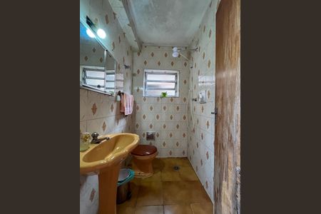 Casa à venda com 183m², 3 quartos e 4 vagas Casa à venda com 183m², 3 quartos e 4 vagasBanheiro 2